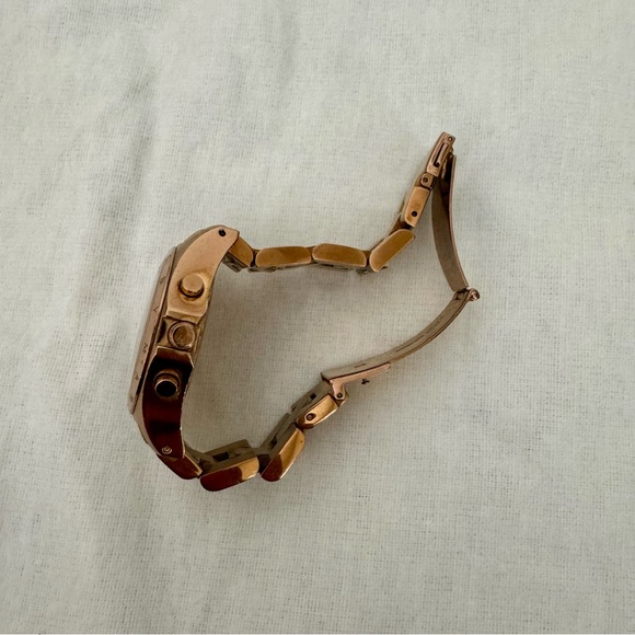 Marc Jacobs Ladies’ Henry Chronograph Watch - Picture 5 of 9